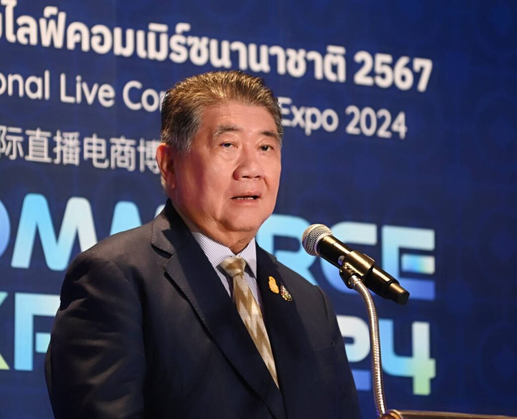 นายภูมิธรรม เวชยชัย รองนายกรัฐมนตรีและรัฐ(1)