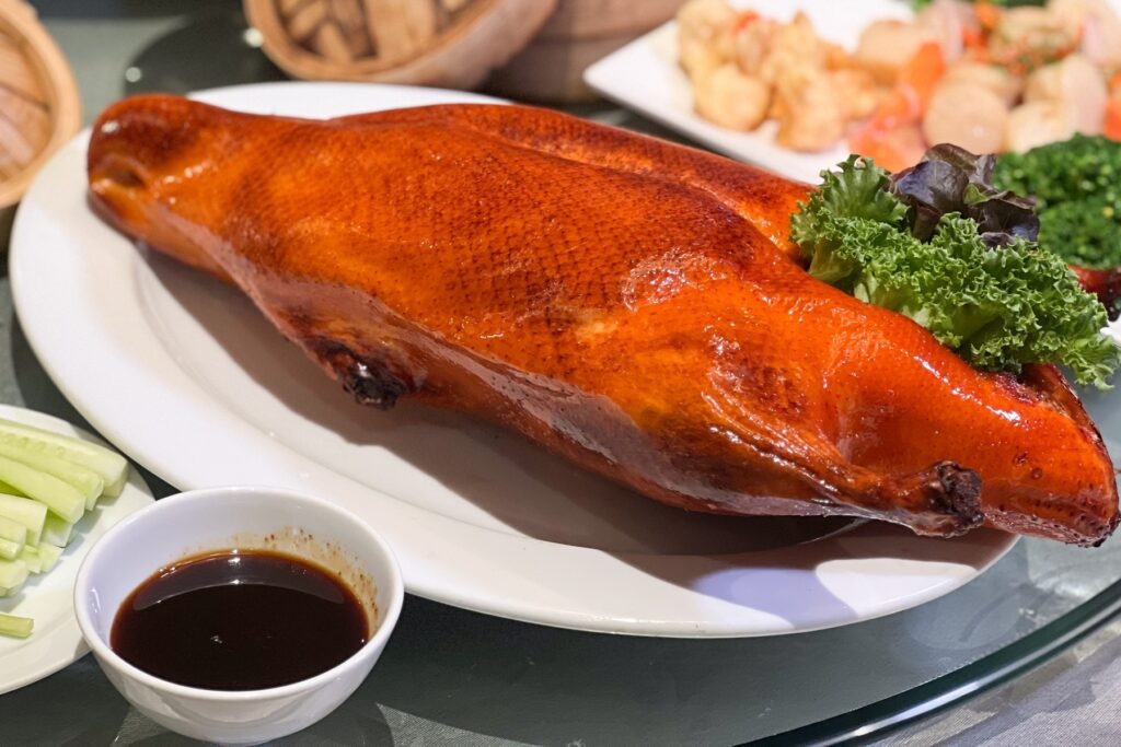 เป็ดปักกิ่ง(ห้องอาหารจีนดรากอน โรงแรม มิราเคิล แกรนด์ คอนเวนชั่น)